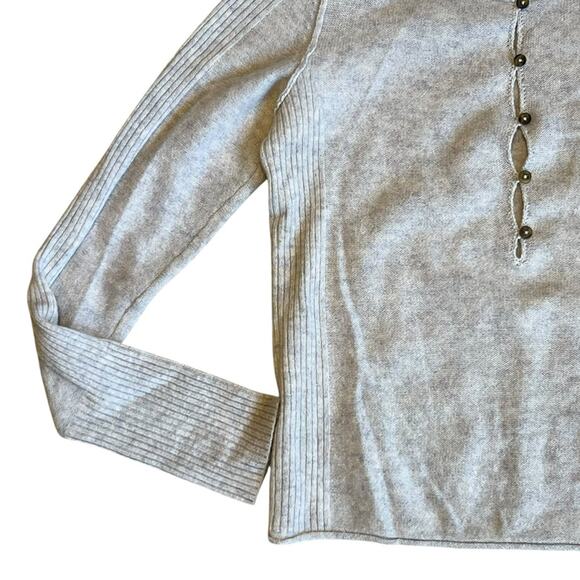 Free People Women’s Sz XS Gray Cashmere Liquid Sugar Henley Sweater - Picture 5 of 13